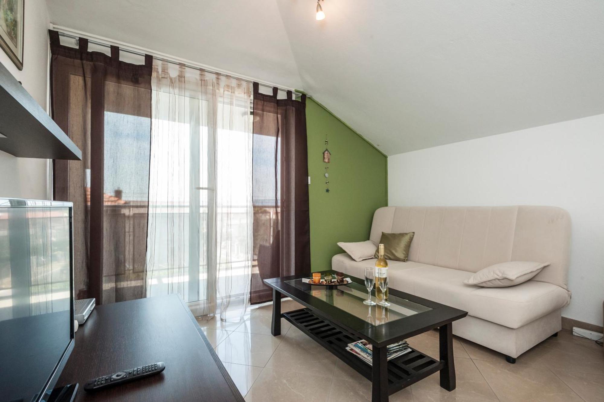 Apartment Tin Каштела Экстерьер фото